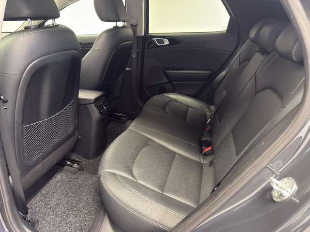 Kia XCeed — photo 15