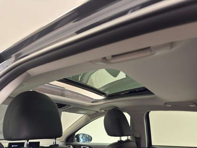 Kia XCeed — photo 16