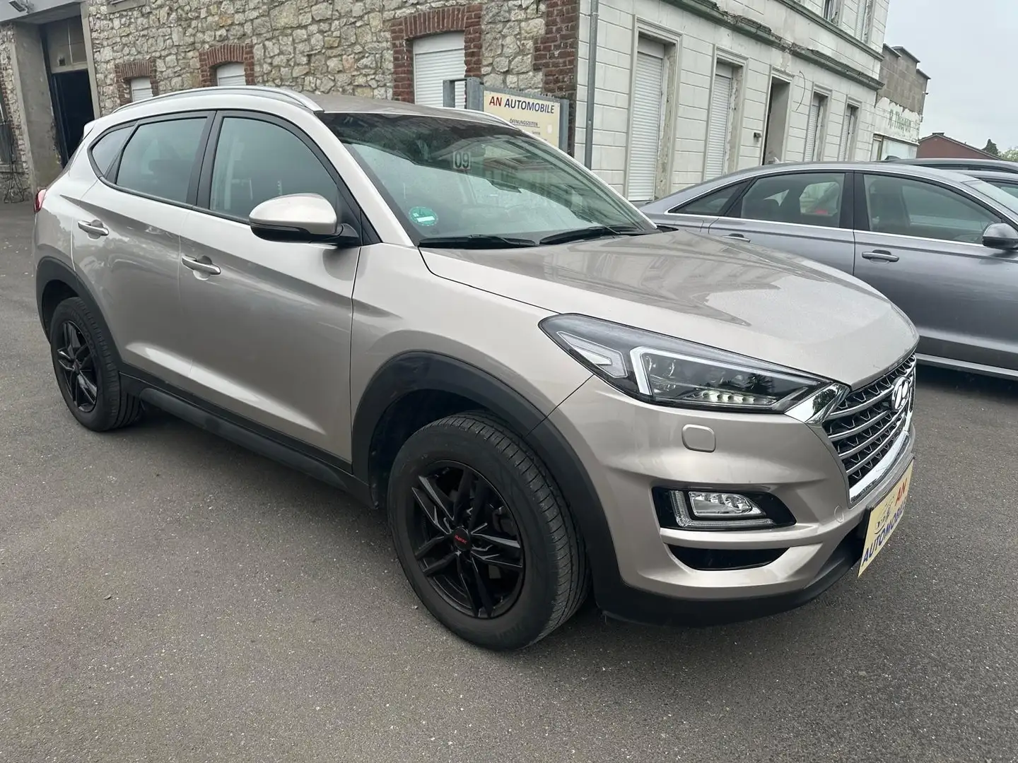Hyundai TUCSON 1.6 GDi Feel Grijs - 1