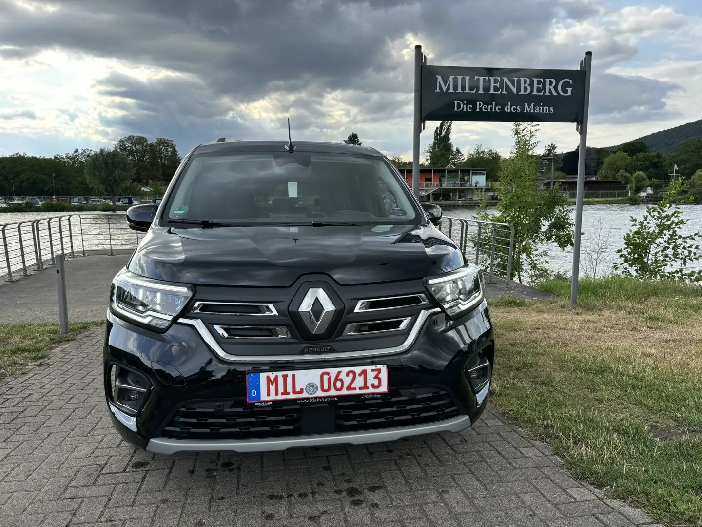 Renault Kangoo E-TECH Techno 22KW AC DC 80KW CCS Schwarz - 2