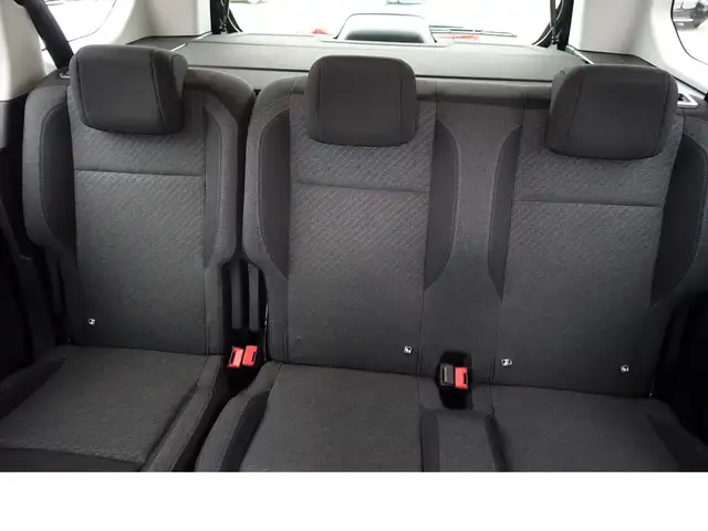 Peugeot Rifter view 9