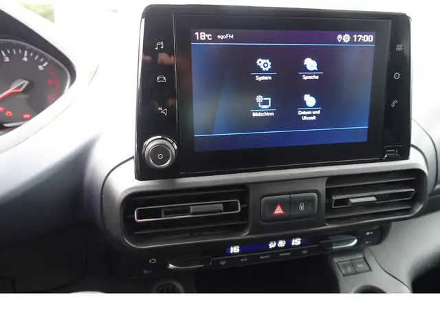 Peugeot Rifter view 14
