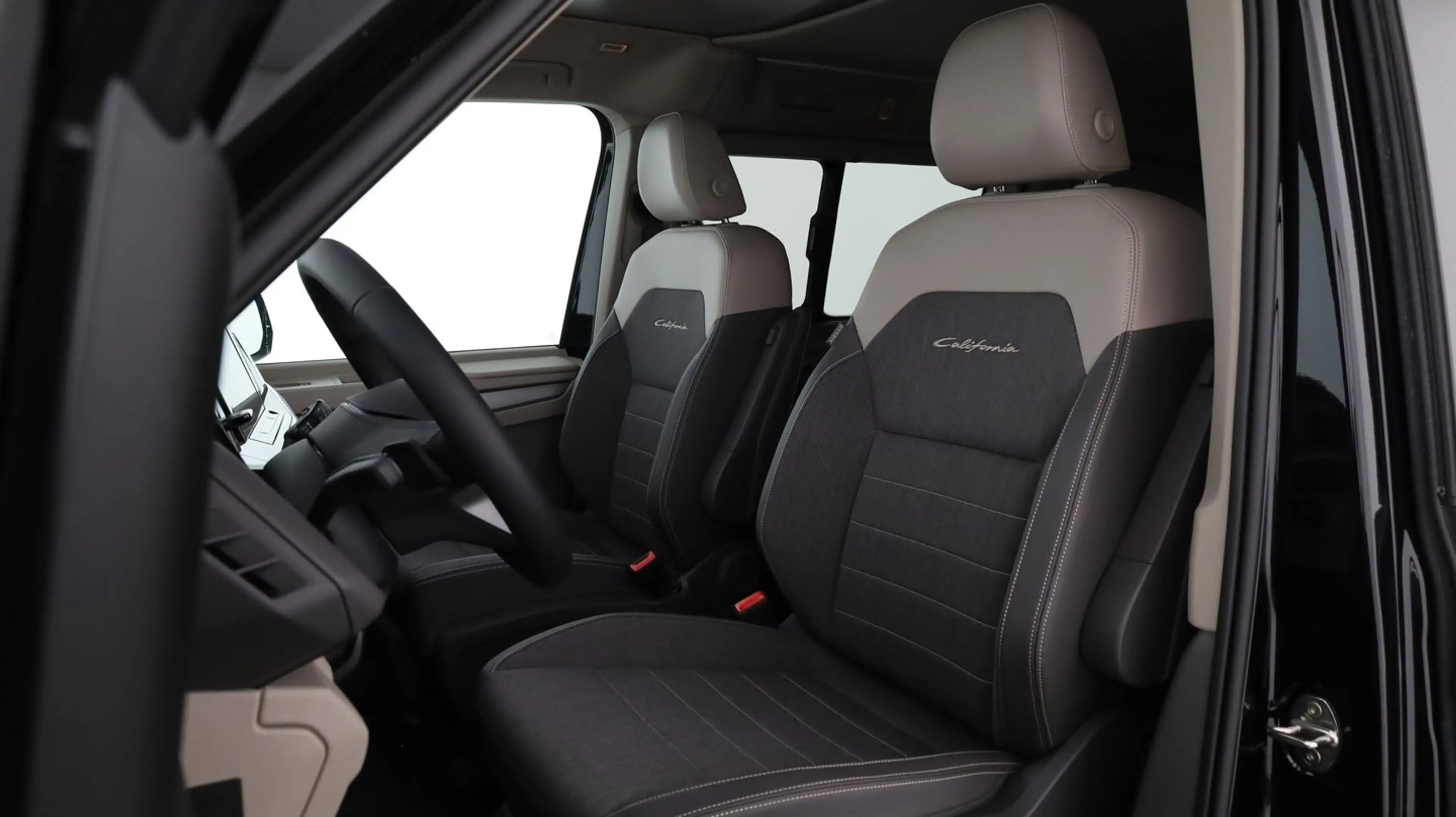 Volkswagen T7 California VW T7 California Ocean TDI — photo 10