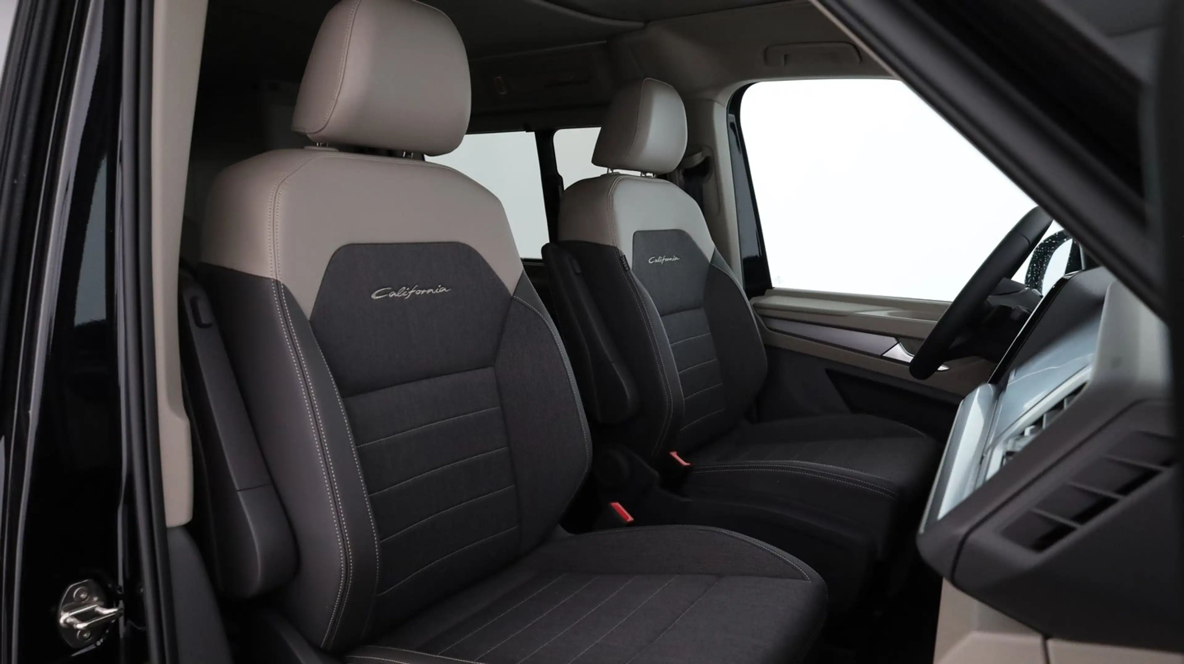 Volkswagen T7 California VW T7 California Ocean TDI — photo 11
