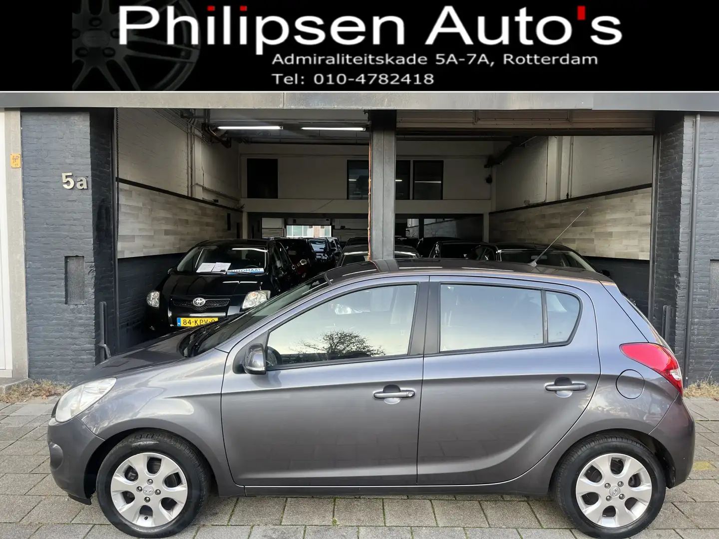 Hyundai i20 1.4i i-Catcher Grijs - 2