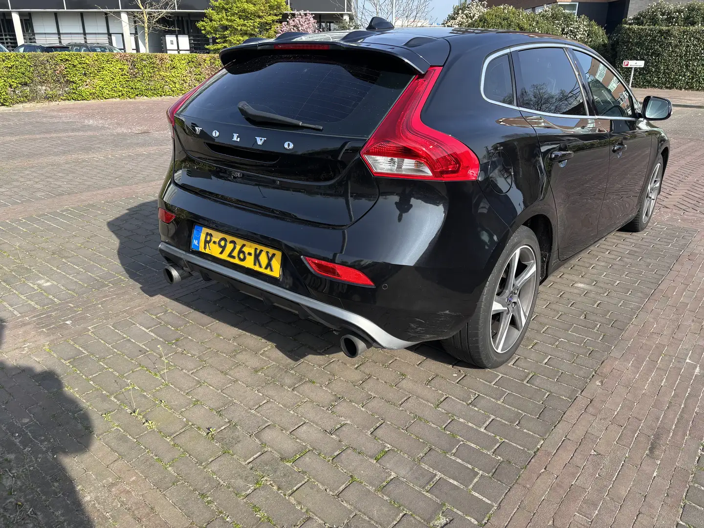 Volvo V40 1.6 T2 Summum Schwarz - 2