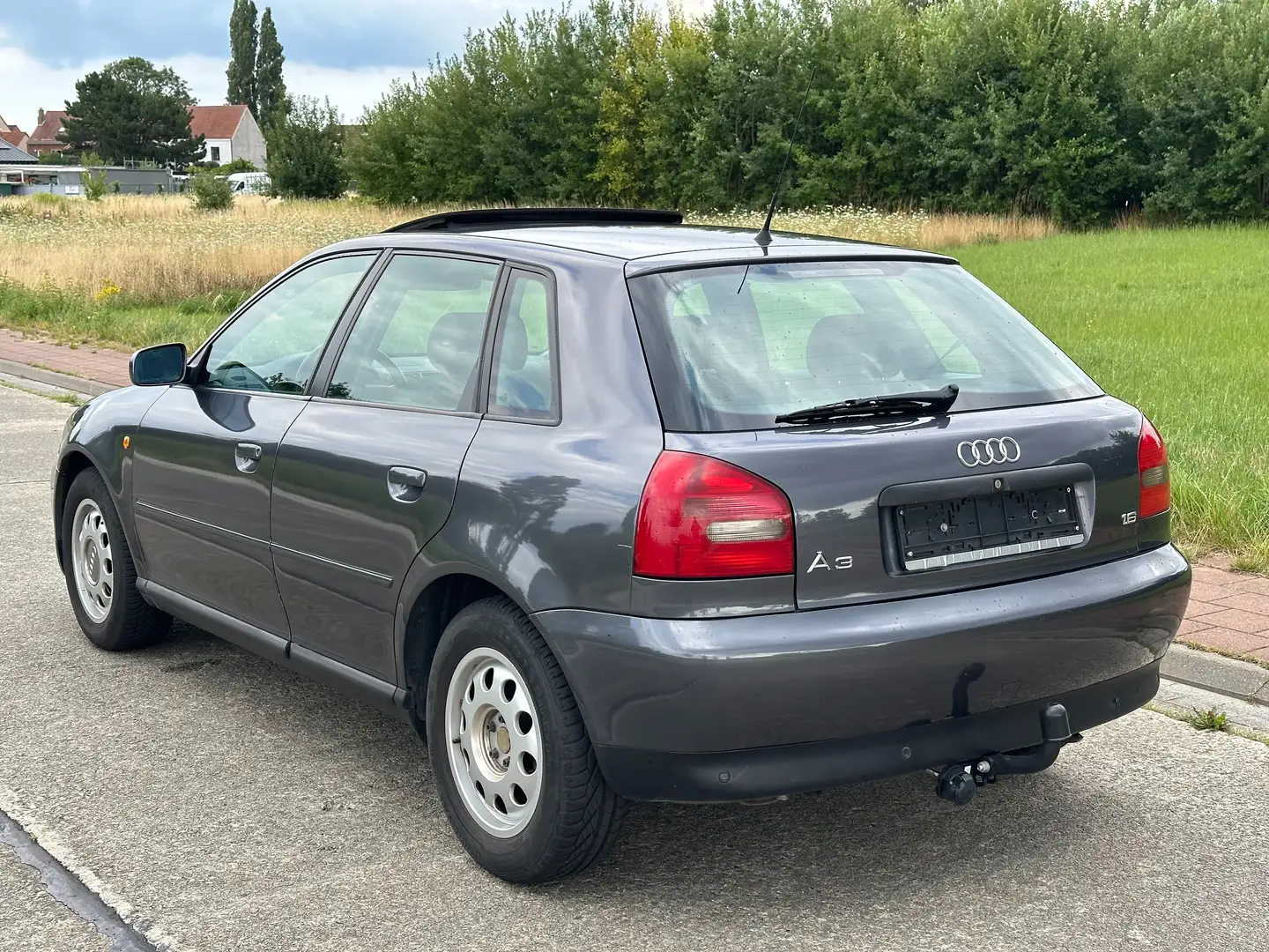 Audi A3 1.6i Automatique Clim Toit ouvrant Jantes 5p Grau - 2