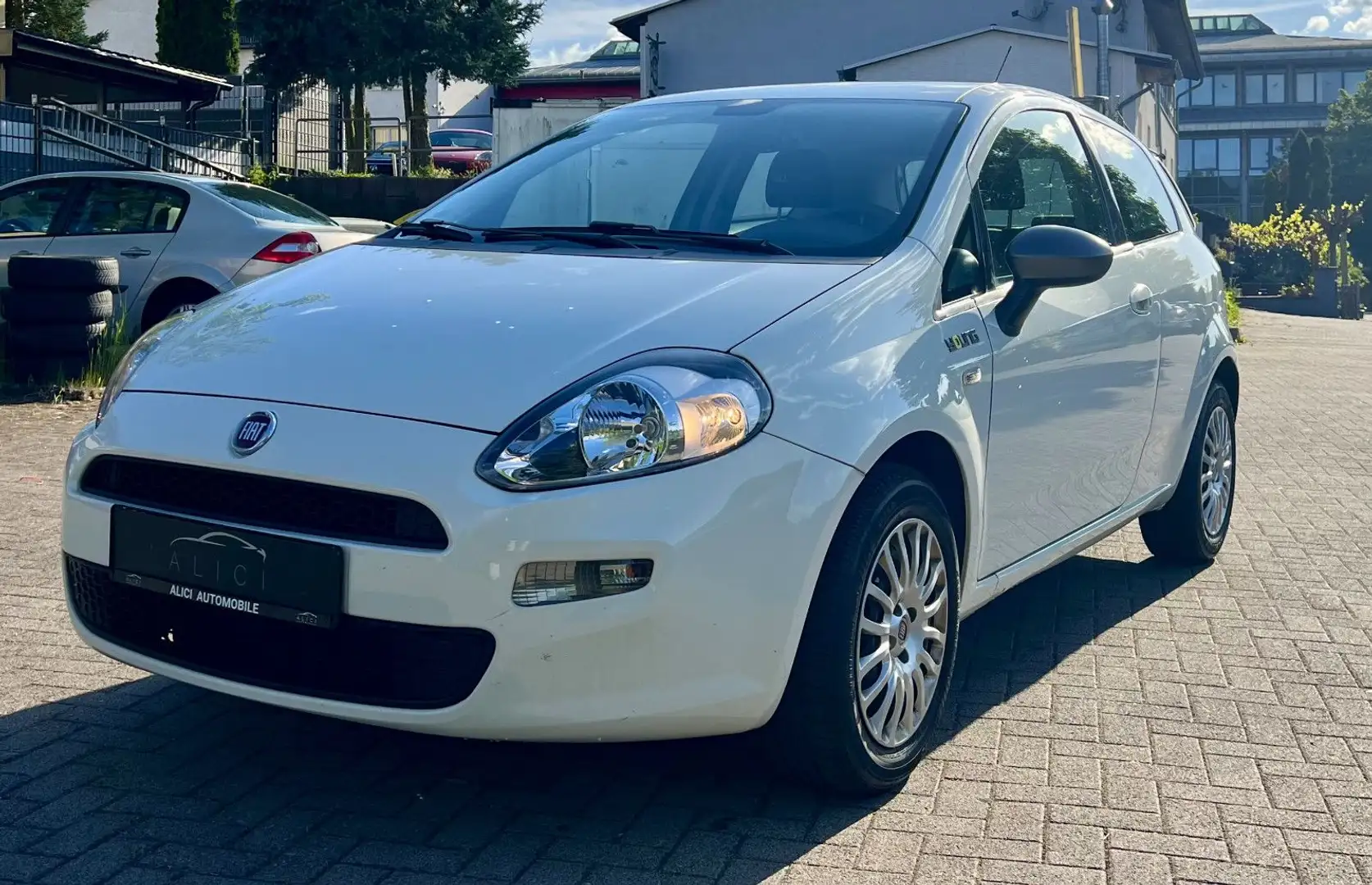 Fiat Punto Young Edition *Dash-Cam* - 1