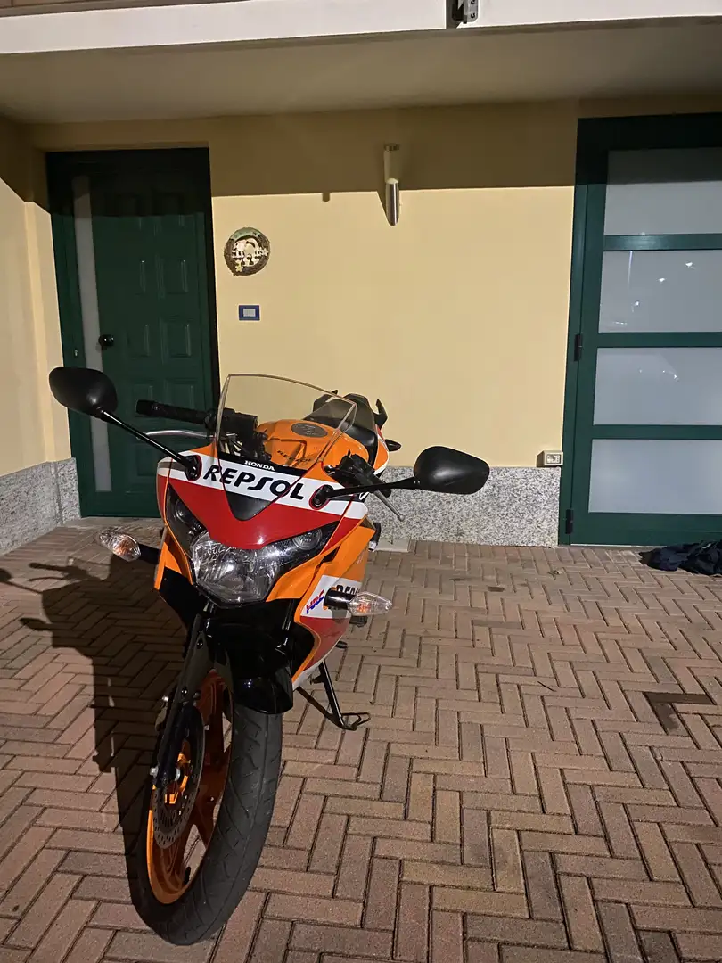 Honda CBR 125 repsol - 1