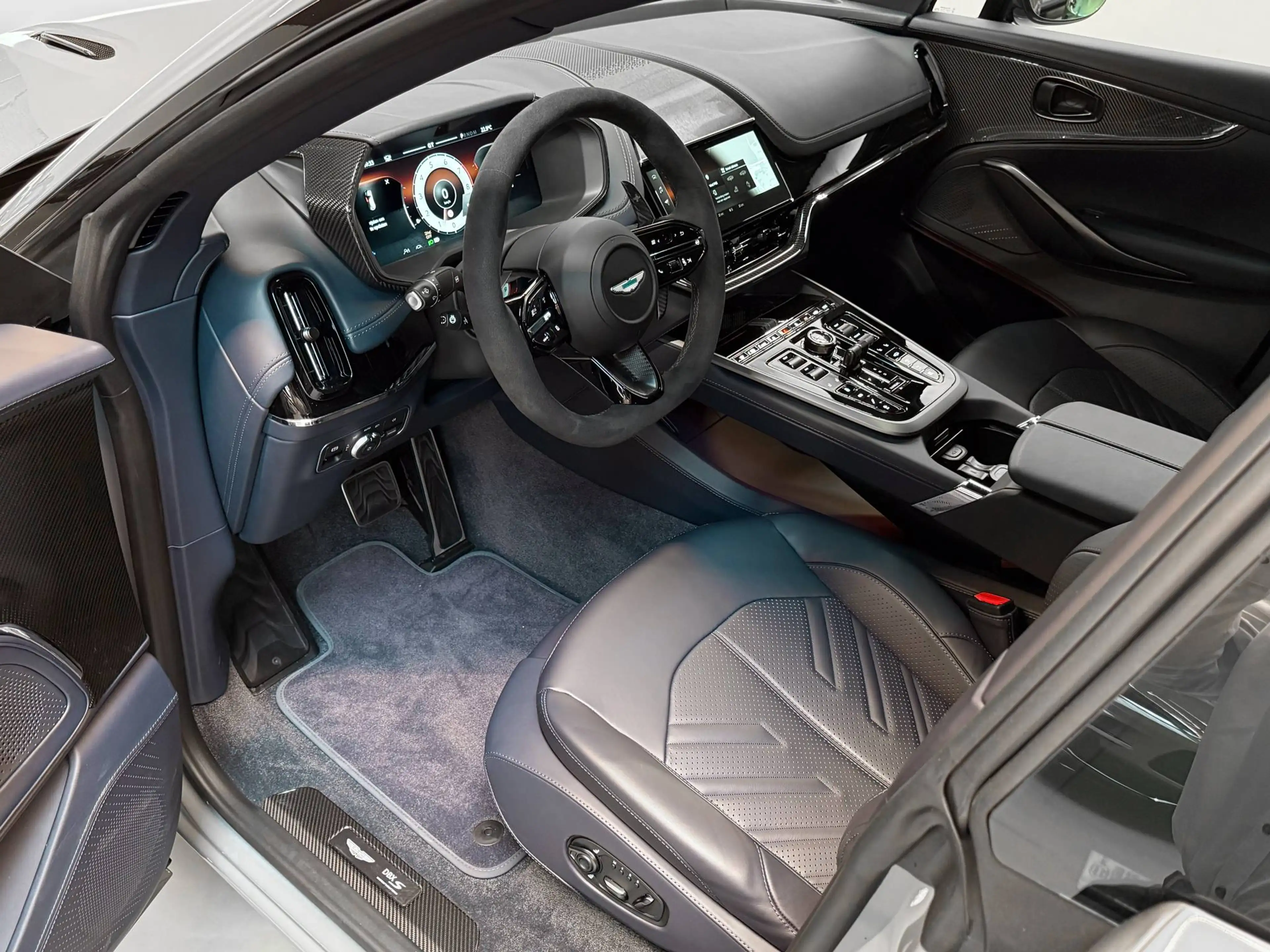 Aston Martin DBX S | NEW MODELYEAR 2026 — photo 7