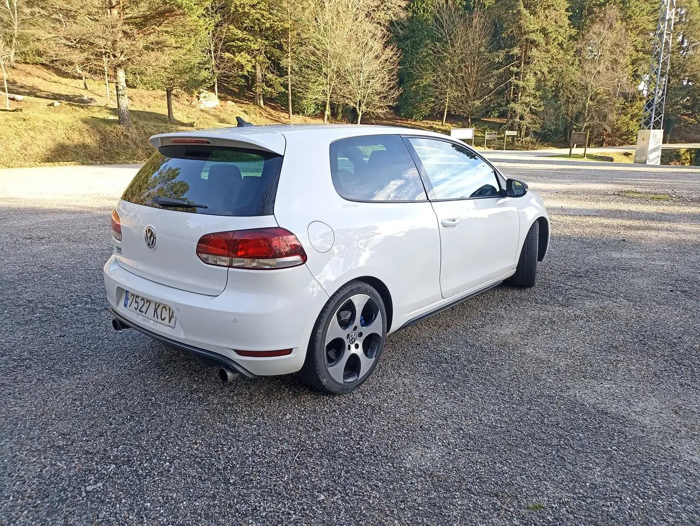 Volkswagen Golf GTI 2.0 TSI Blanco - 2