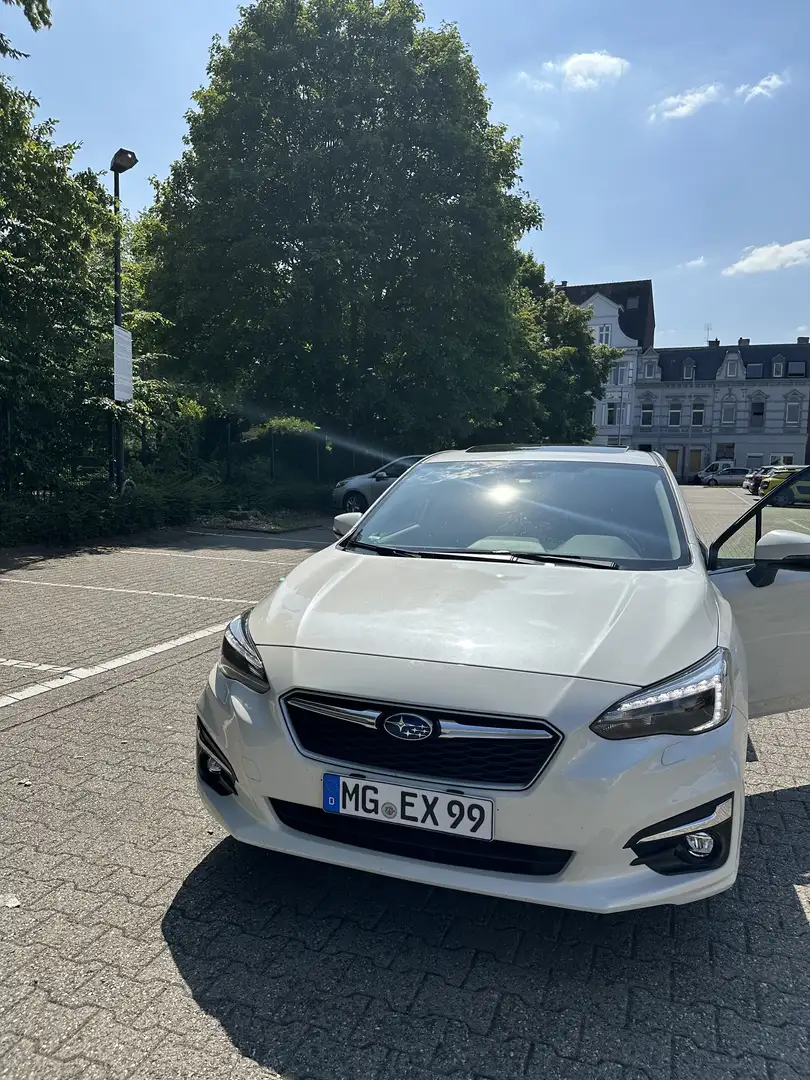 Subaru Impreza 1.6i Lineartronic Exclusive - 1