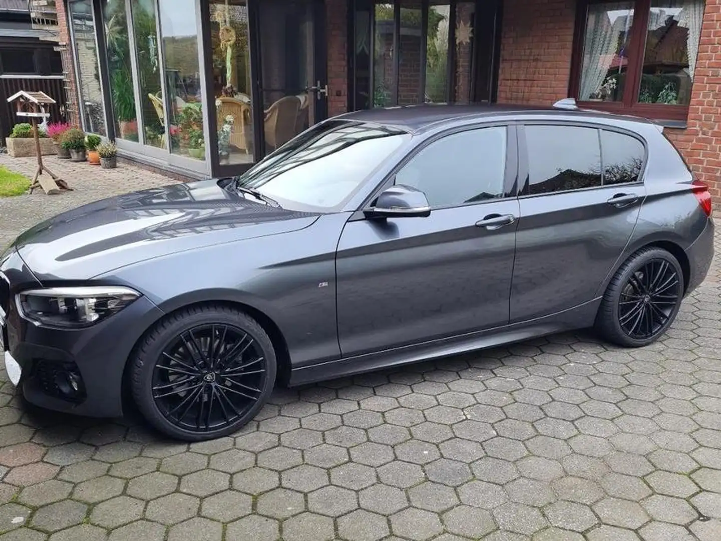 BMW 125 125i Msport 224cv 5p auto Grigio - 1