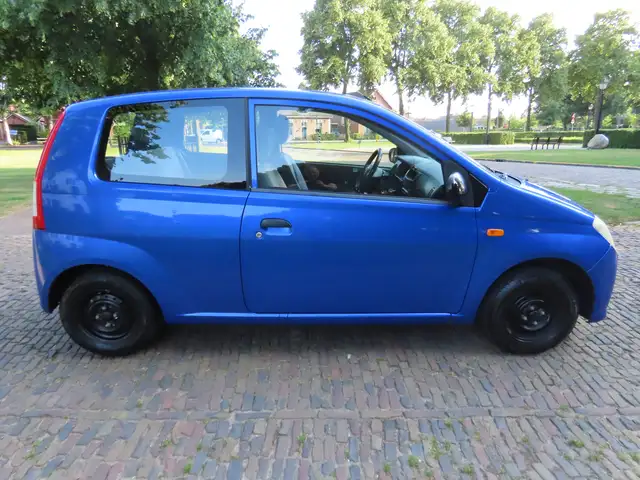Daihatsu Cuore view 6