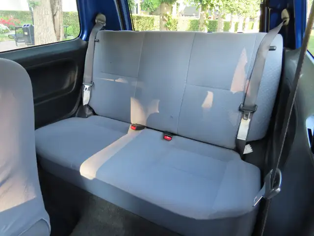 Daihatsu Cuore view 9