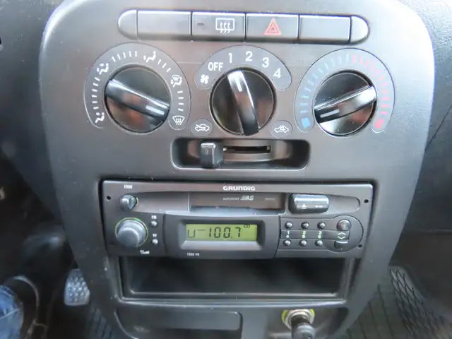Daihatsu Cuore view 12