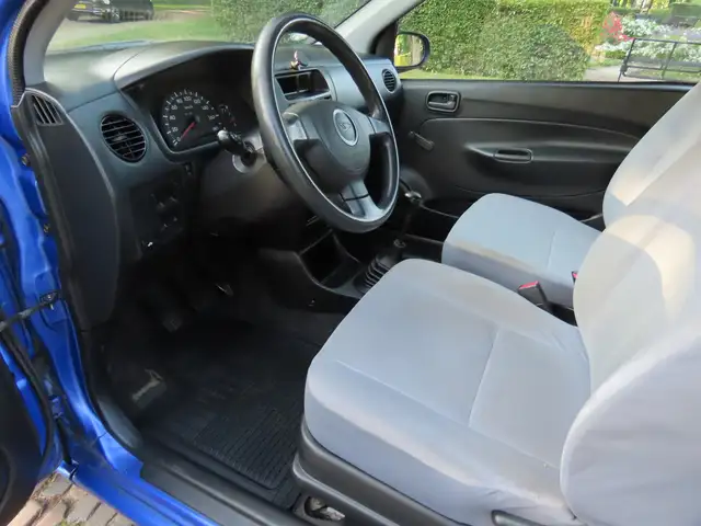 Daihatsu Cuore view 7