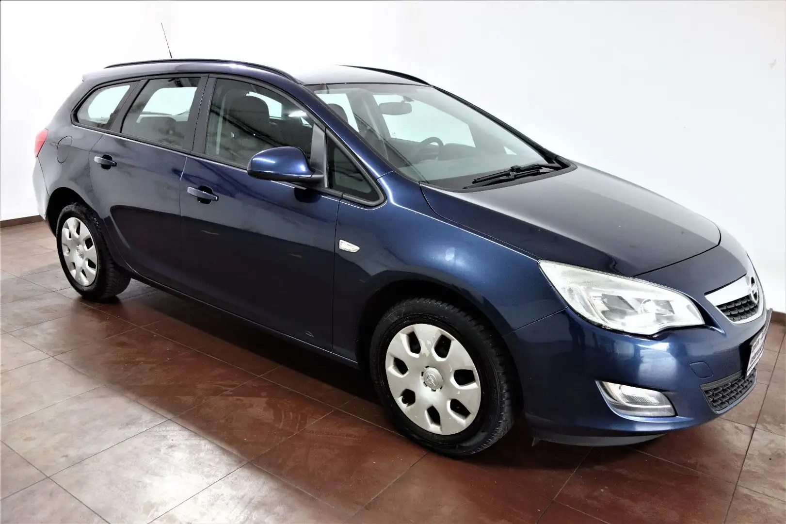 Opel Astra J Sports Tourer Edition Automatik/Klima/E5 Bleu - 1