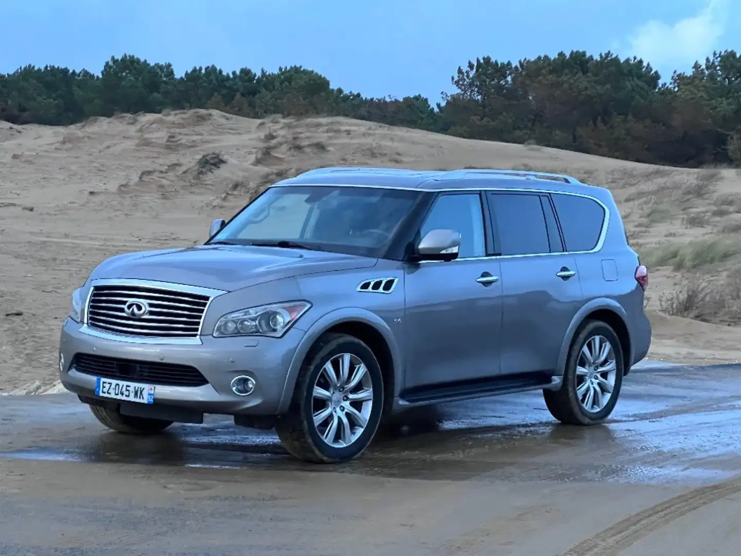 Infiniti QX80 Infiniti QX80 Premium BVA V8 5,6l 405ch 7places Argent - 1