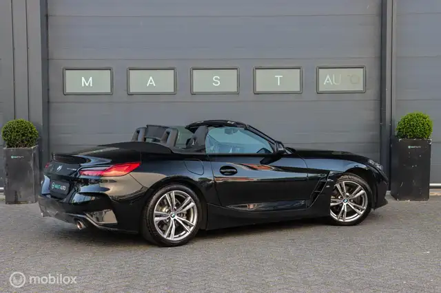 BMW Z4 view 9