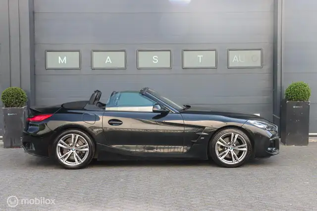 BMW Z4 view 5