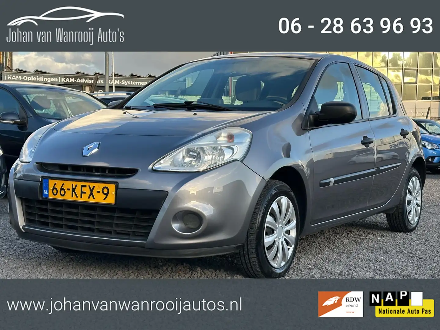Renault Clio 1.2 Special Line/AIRCO/NAVI/NW APK Gris - 1