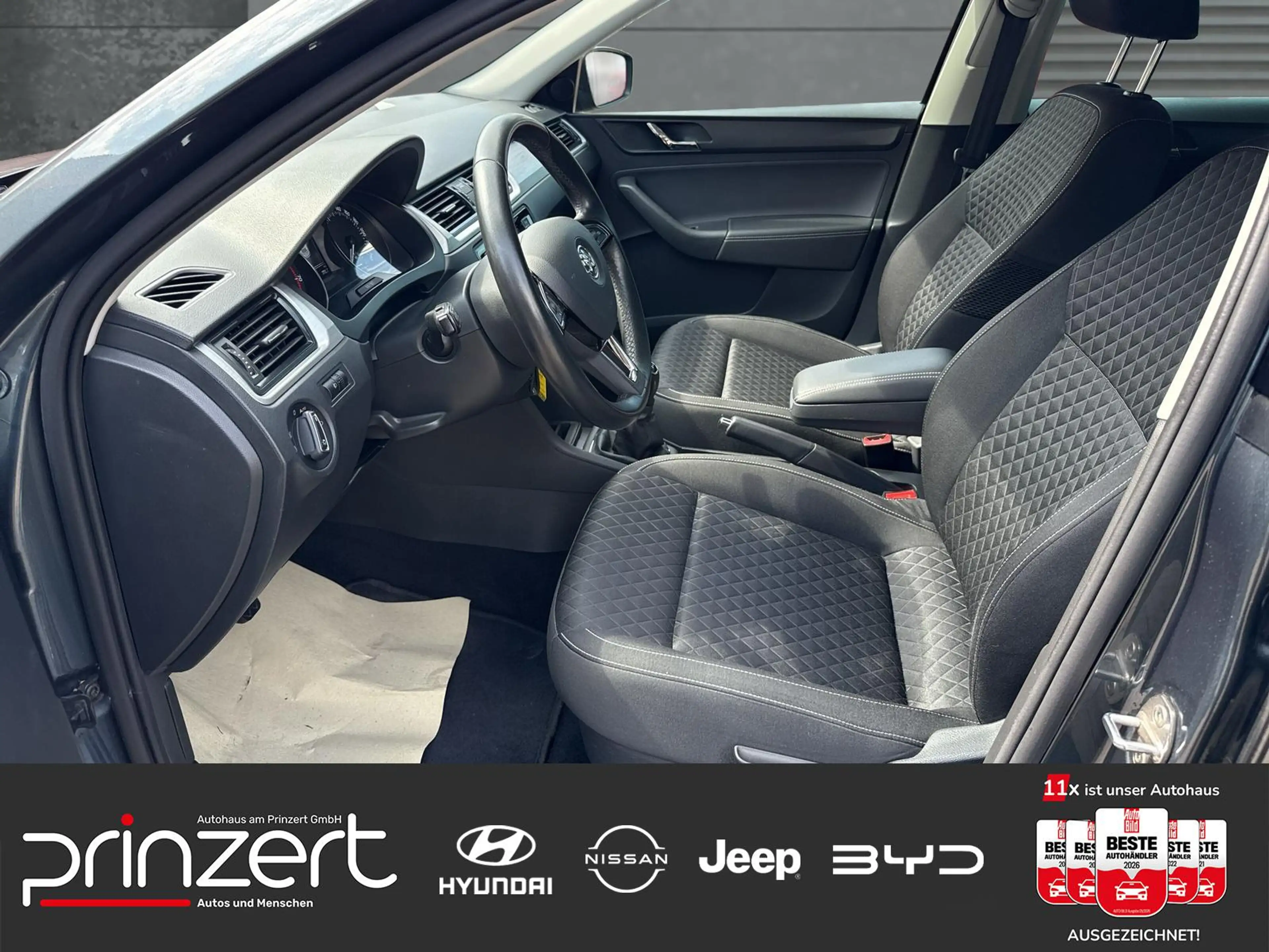 Skoda Rapid/Spaceback 1.2 TSI Spaceback "Drive" CarPlay*Xenon* — photo 5