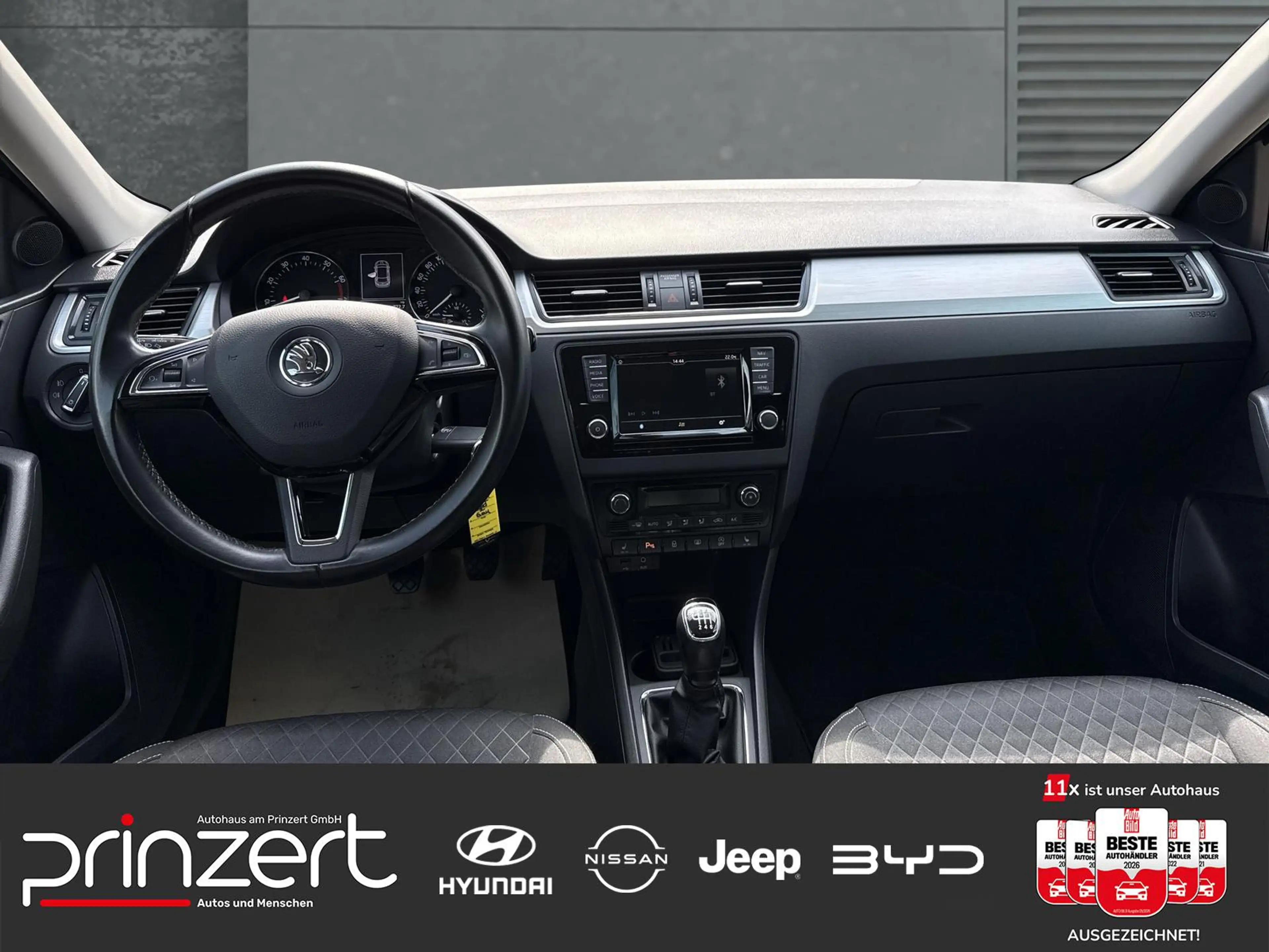 Skoda Rapid/Spaceback 1.2 TSI Spaceback "Drive" CarPlay*Xenon* — photo 6