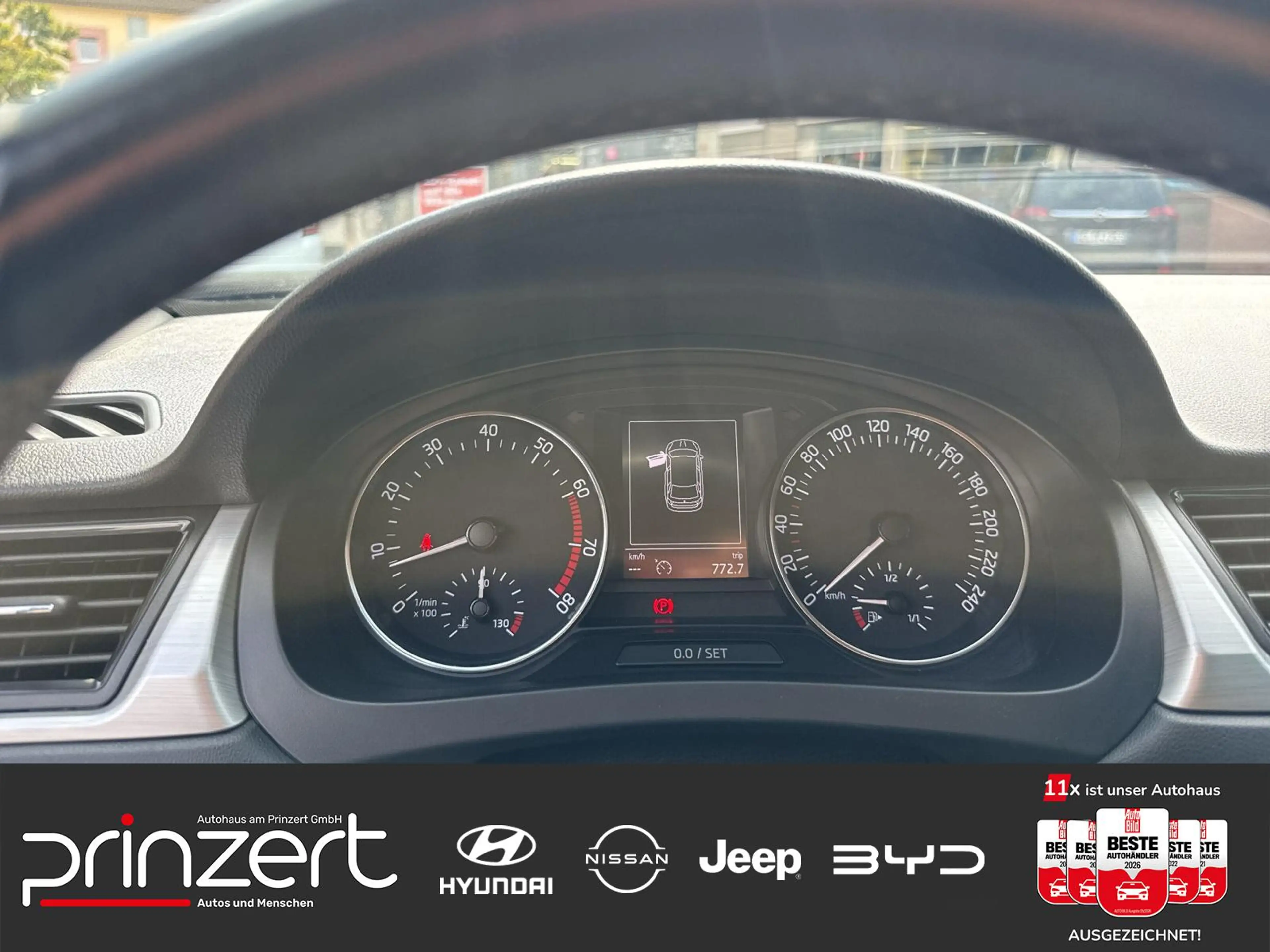 Skoda Rapid/Spaceback 1.2 TSI Spaceback "Drive" CarPlay*Xenon* — photo 11