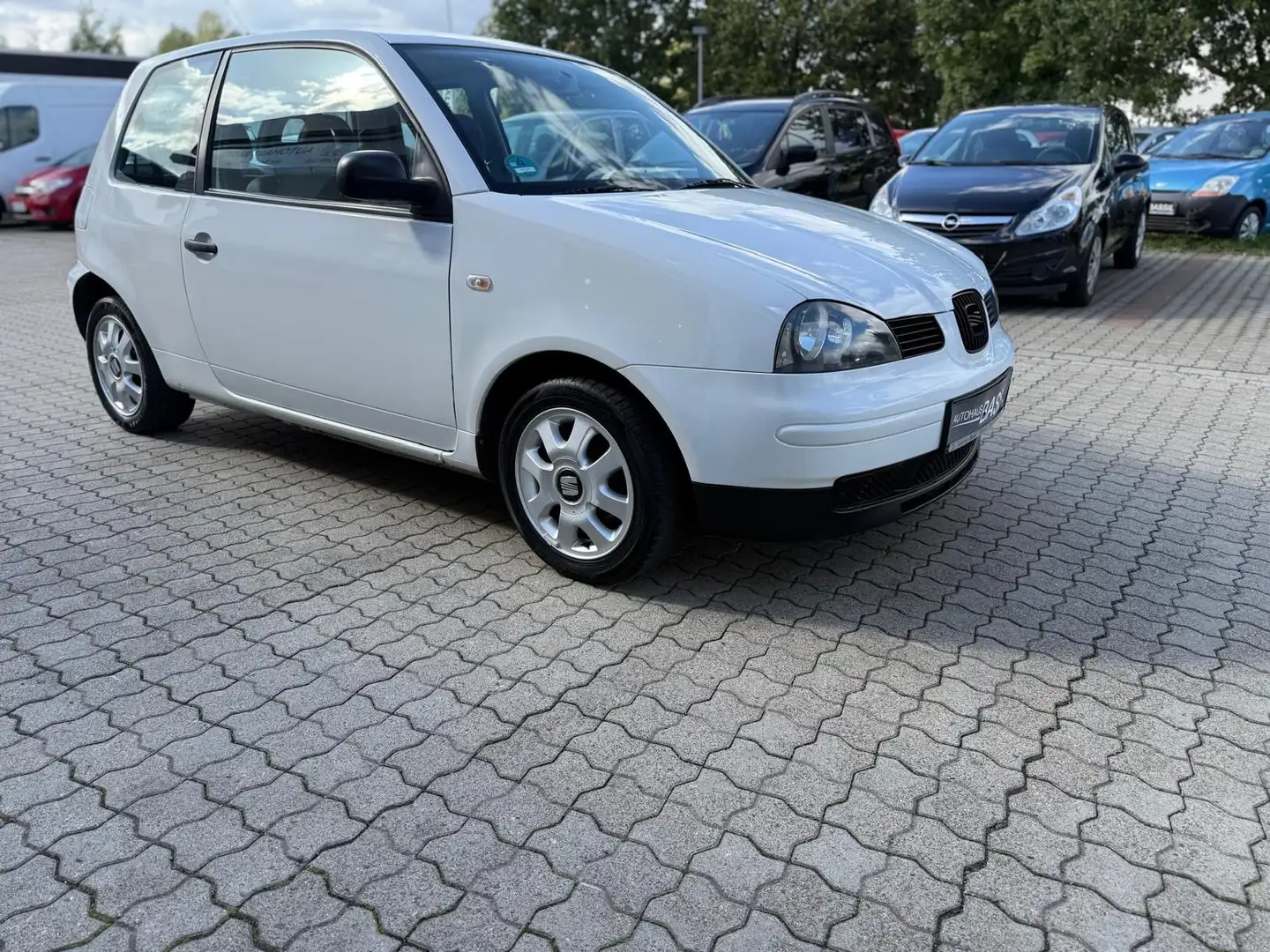 SEAT Arosa Prima 1,0 Weiß - 1
