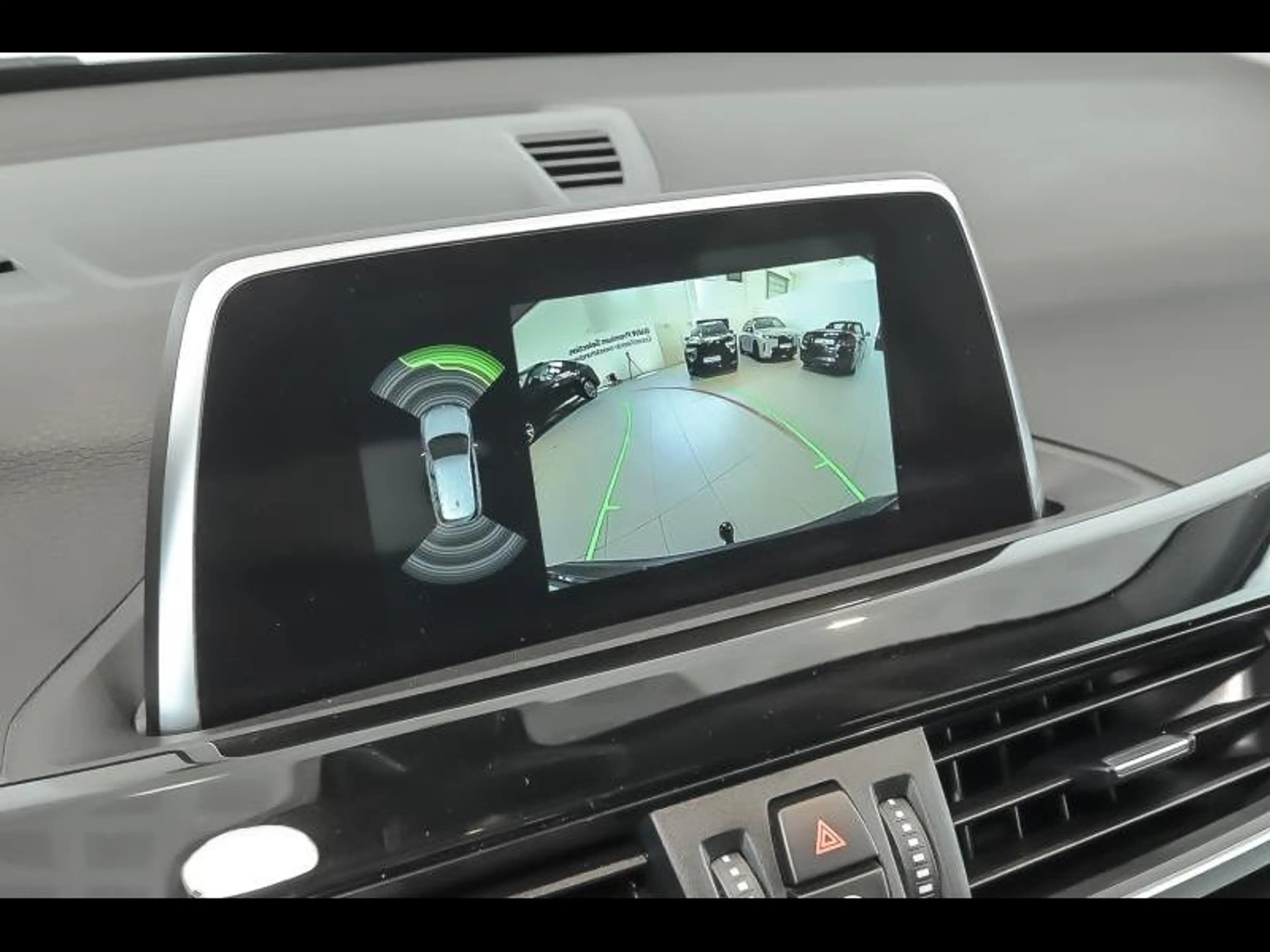 BMW X1 sDrive 18i - SportLine — photo 14