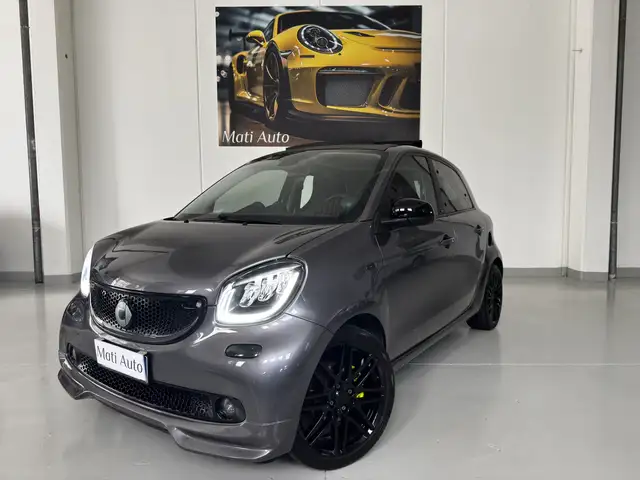 smart forFour 0.9 t JBL 90cv twinamic BRABUS