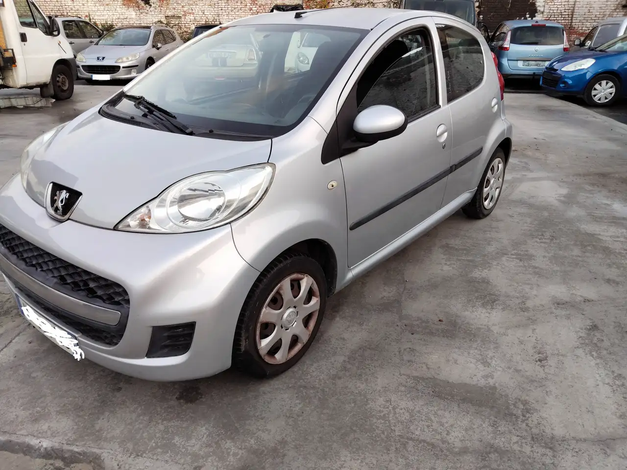 Peugeot 107 1.0e 12V 68ch BLUE LION Trendy