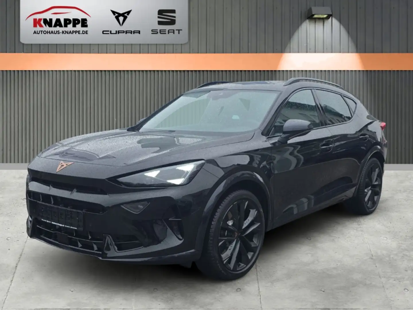 CUPRA Formentor Black Edition VZ 2.0 TSI Akrapovic AHK Sennheiser Schwarz - 1
