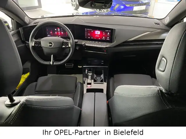 Opel Astra view 13