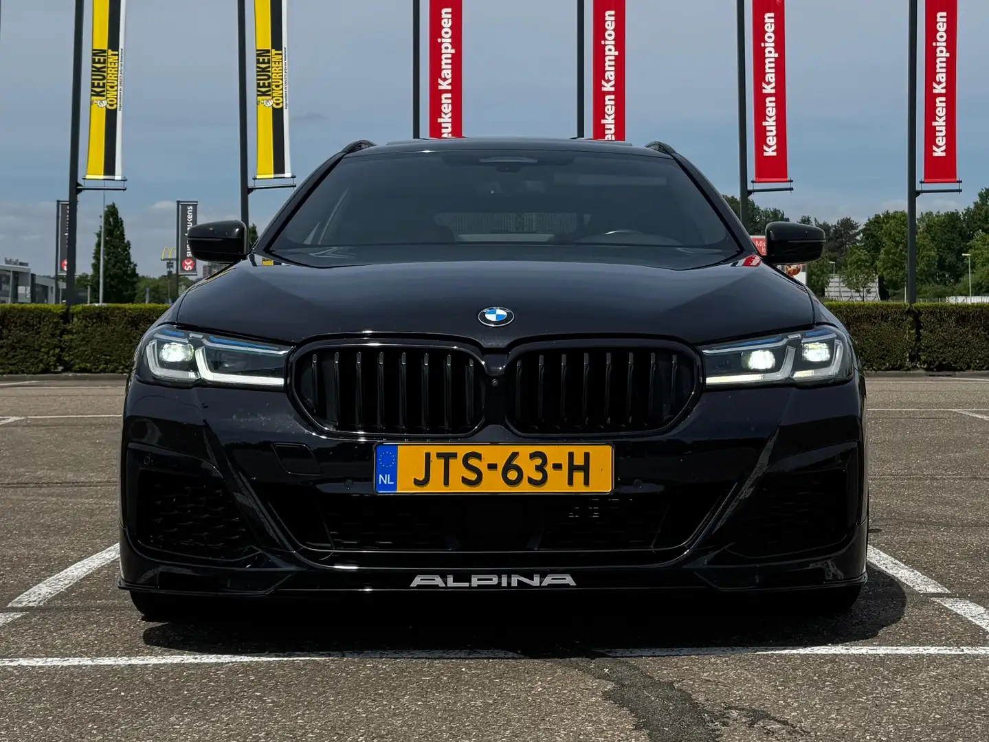 Alpina B5 B5 Touring 621PK 800 Nm 322 kmu B&W PANO massage Schwarz - 2
