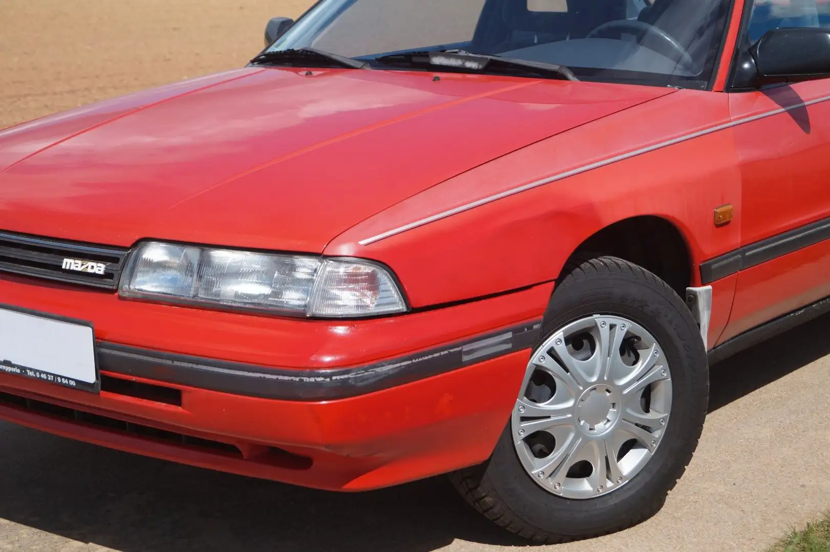 Mazda 626 Coupe Rot - 2