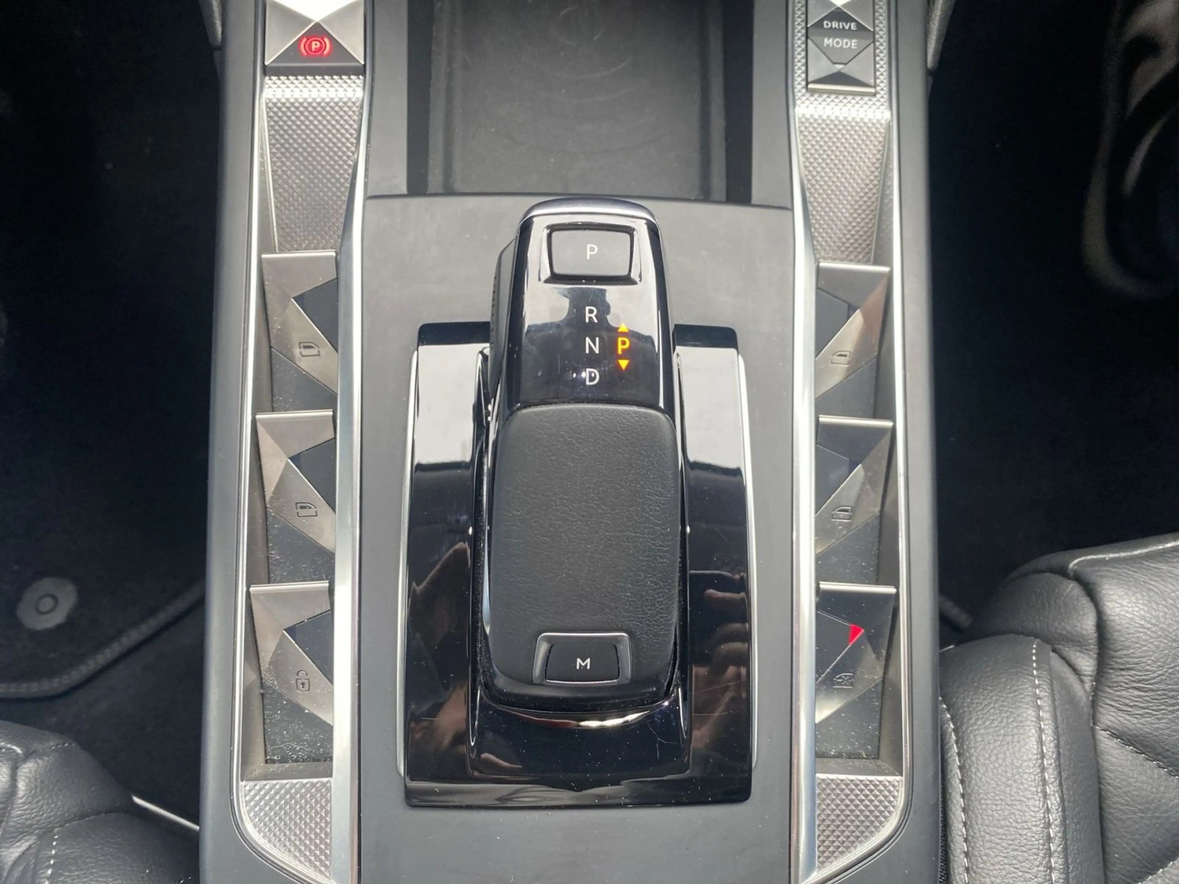 DS Automobiles DS 3 NAVI|SHZ|CL|CarPlay|Kamera|PDC|1.Hd. — photo 15