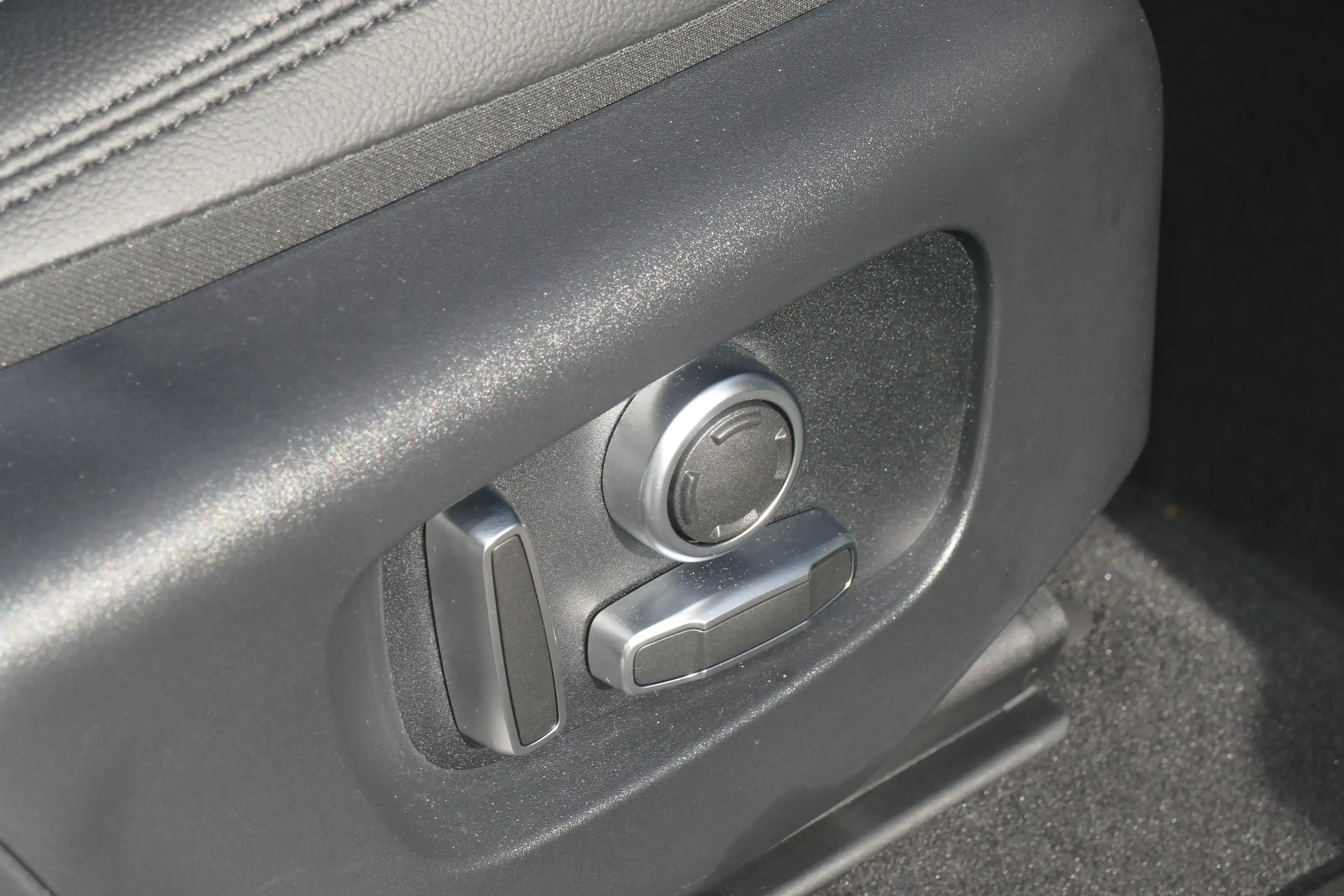 Land Rover Range Rover Evoque P300e S | 360° | LED | APPLECAR — photo 12