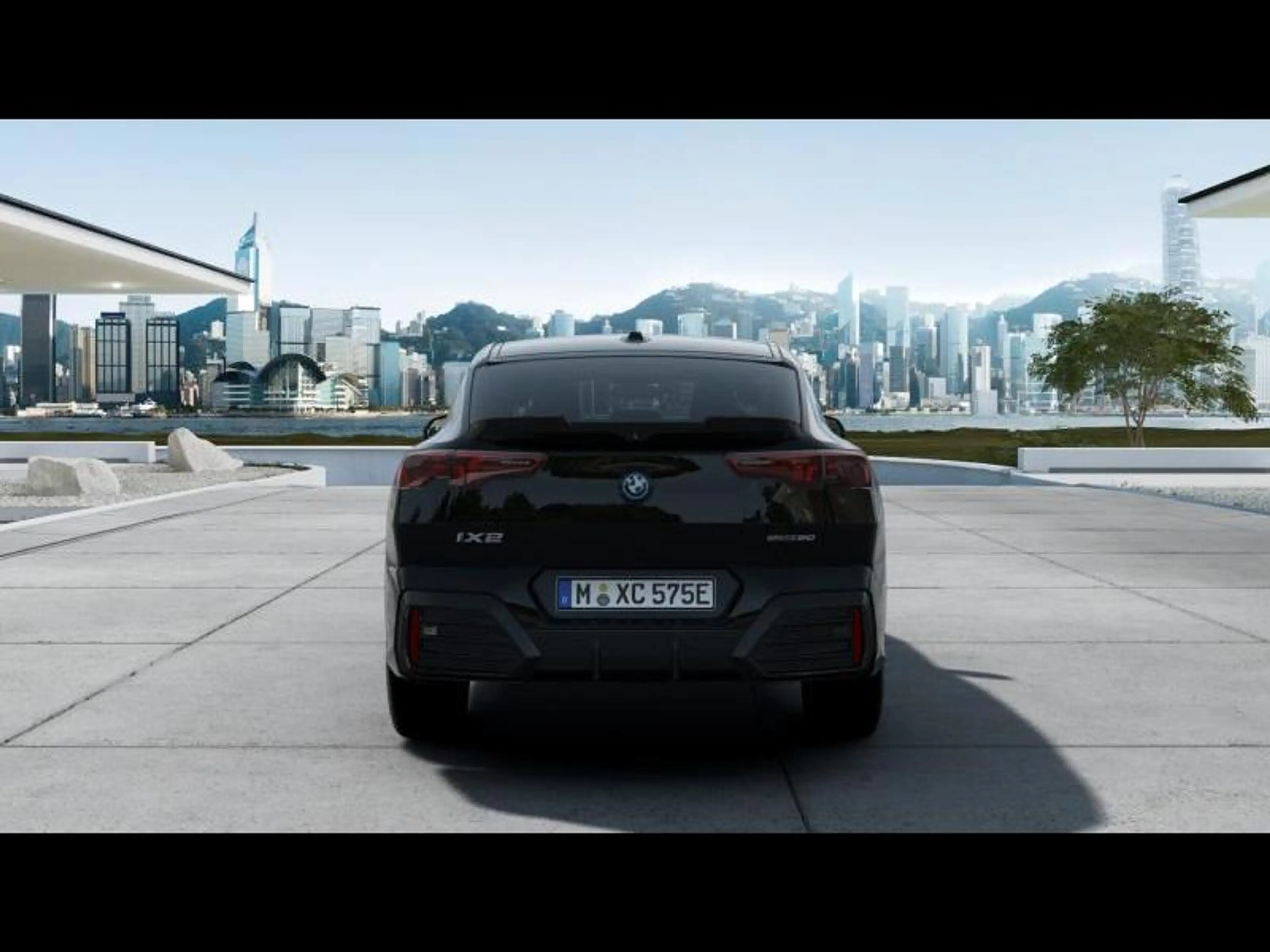 BMW iX2 eDrive20 B — photo 3