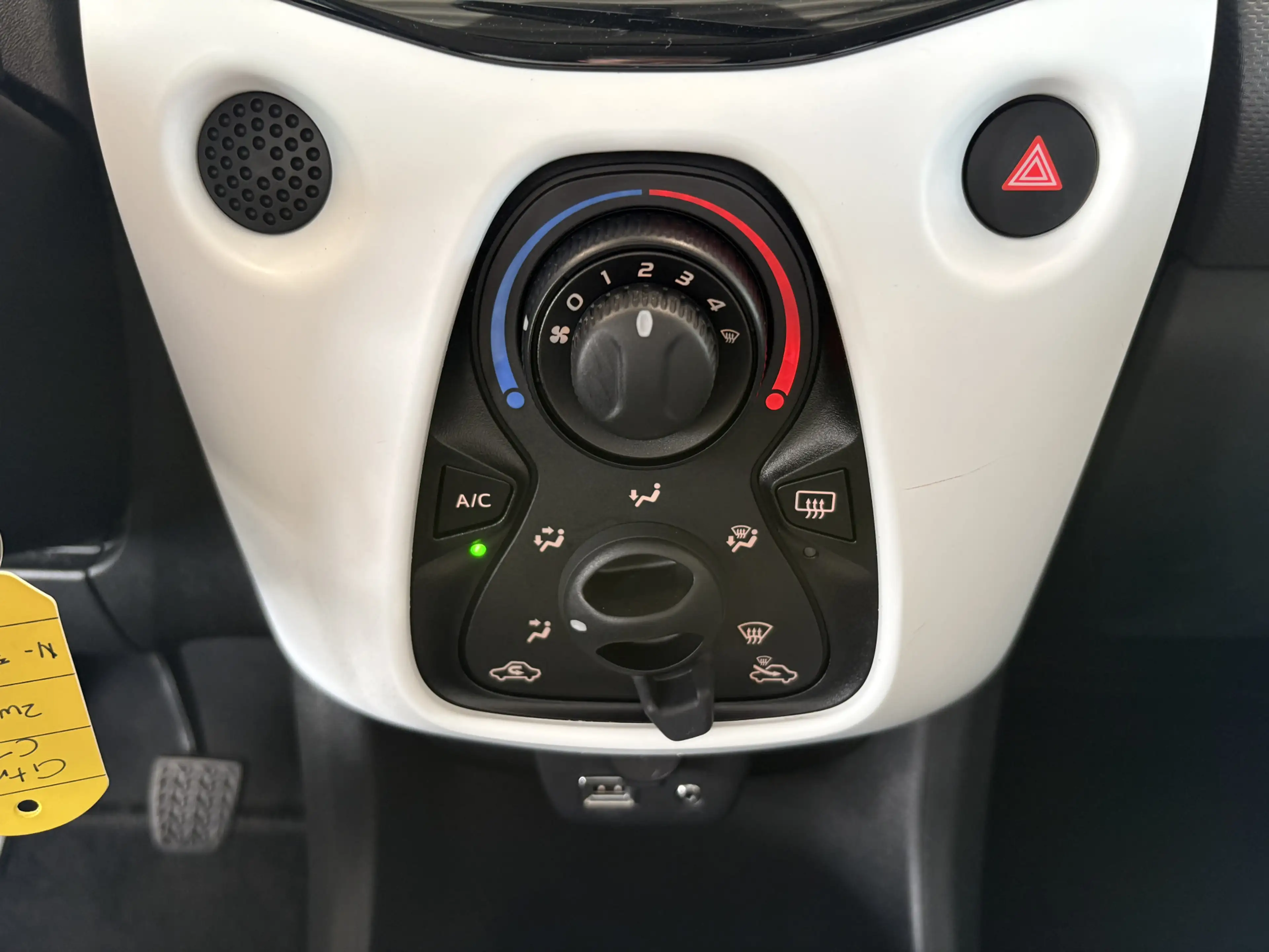 Citroen C1 1.0 VTi Millenium 5-drs. CARPLAY/DAB/AIRCO/LIMITER — photo 5