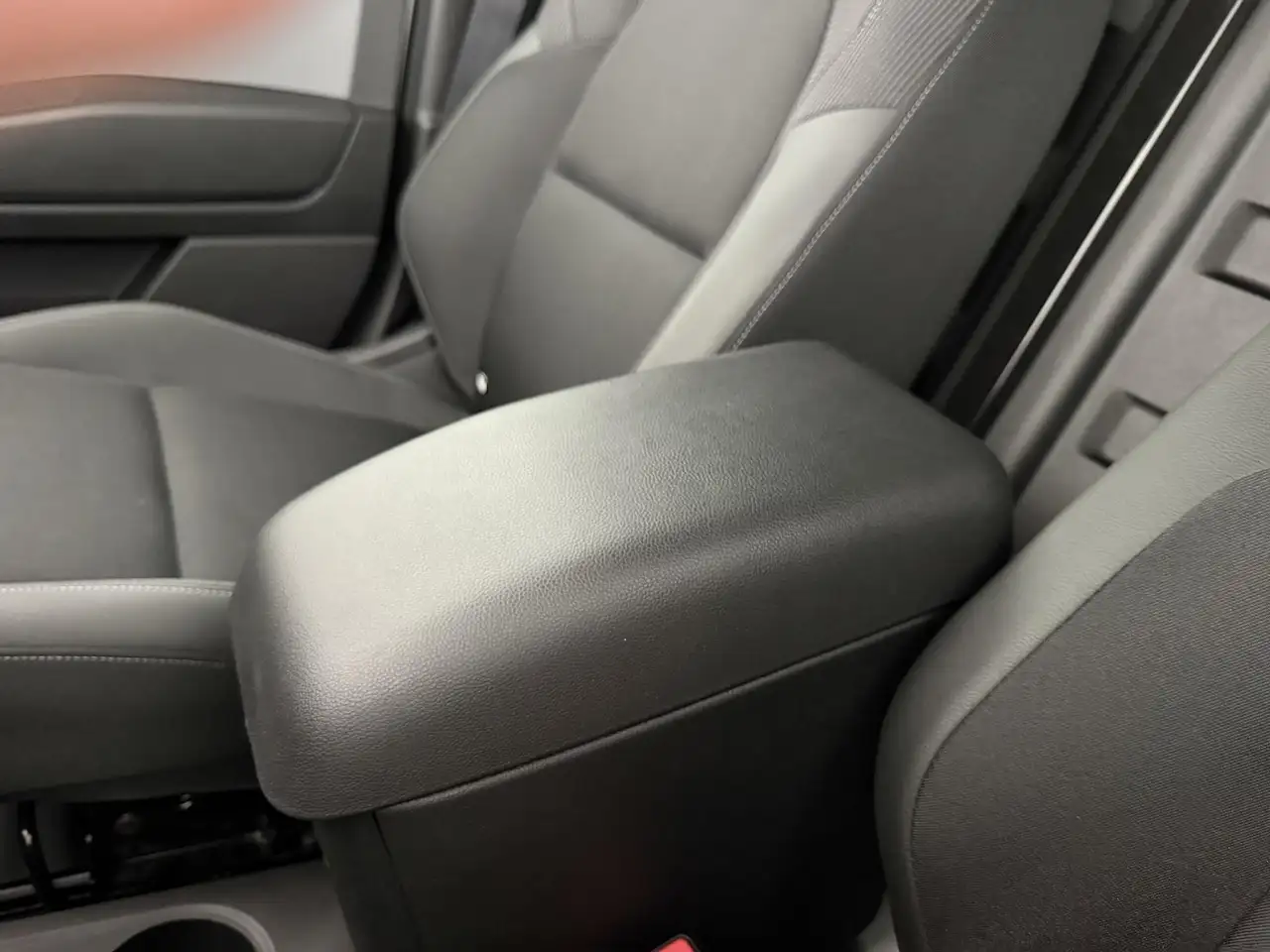 Renault Kangoo E-TECH 2026 — фото 38