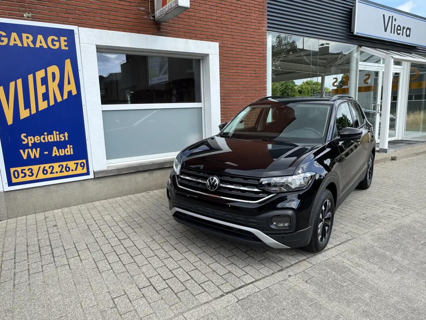 Volkswagen T-Cross T-Cross 1.0 TSI Life Business Zwart - 1