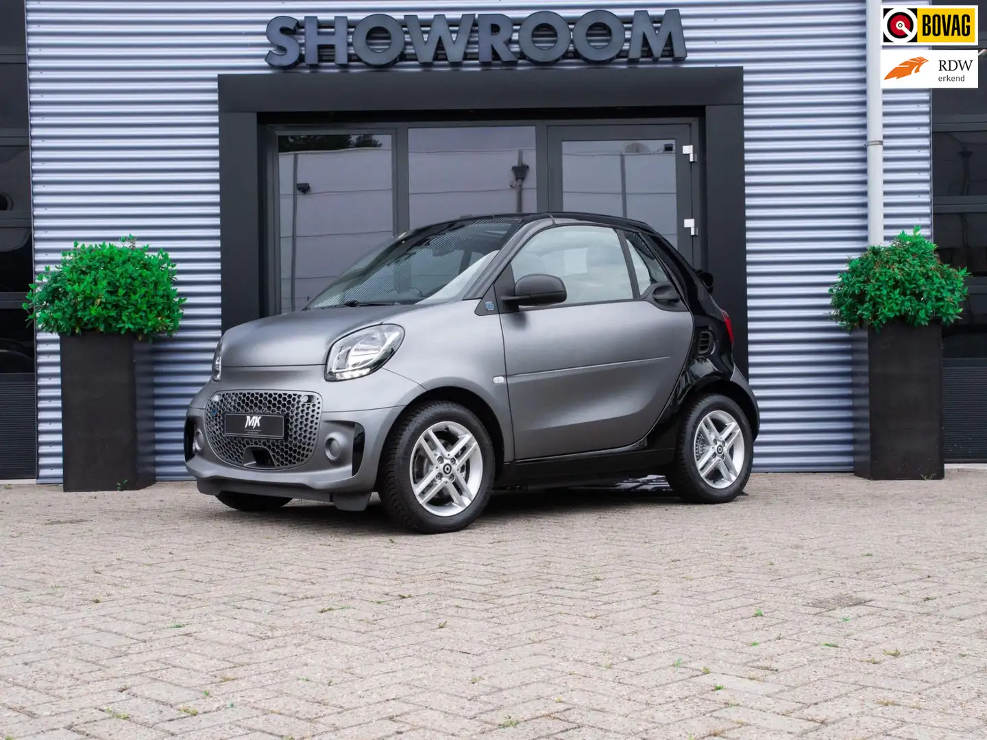 smart forTwo cabrio EQ Comfort Soft-top, Subsidie, CLIMA Gris - 1
