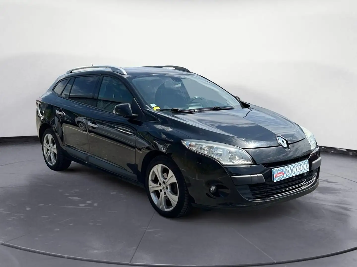 Renault Megane estate bose euro 5 1.9 dci 130 fap eco2 Zwart - 2