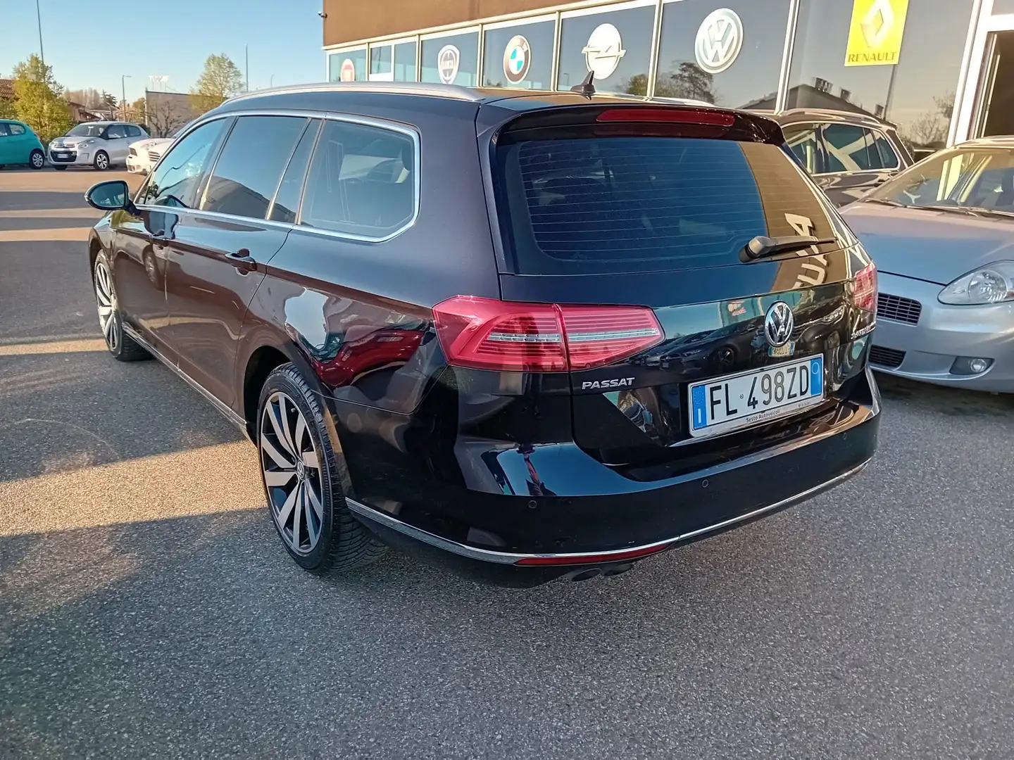 Volkswagen Passat Variant 2.0 tdi Highline 4motion 190cv dsg Schwarz - 2