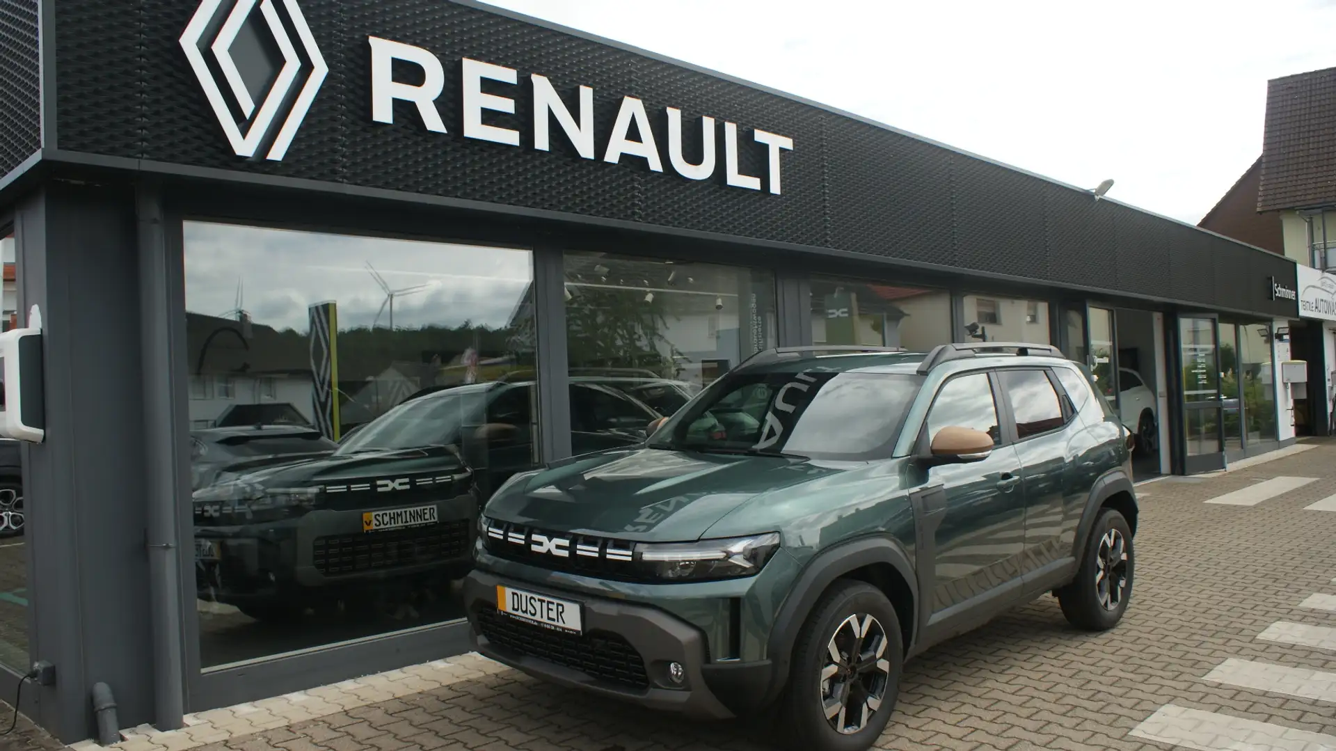 Dacia Duster Extreme TCe 130 Grün - 1