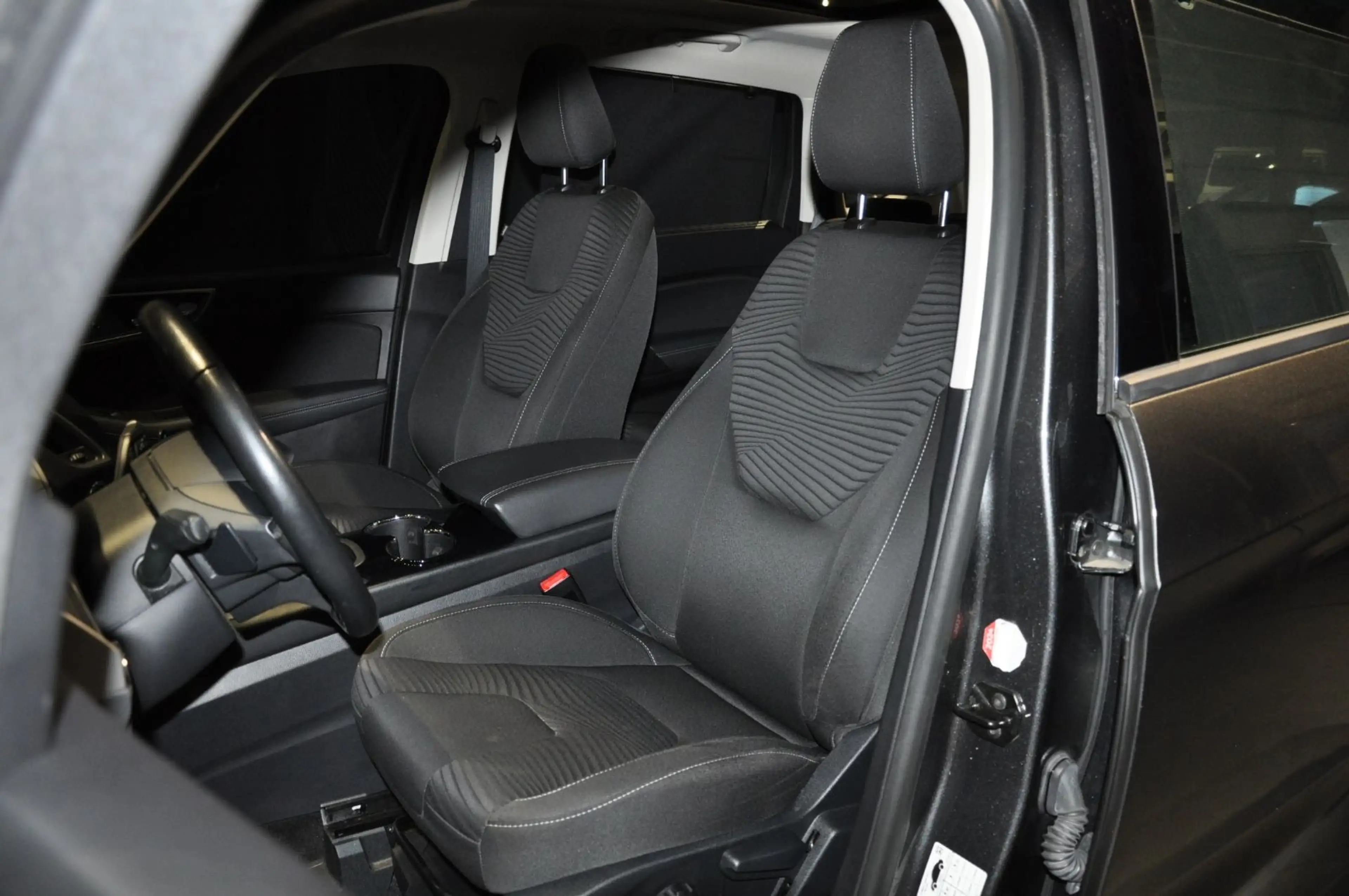 Ford S-Max S-MAX Business PAKET/PANO/AHK — photo 14