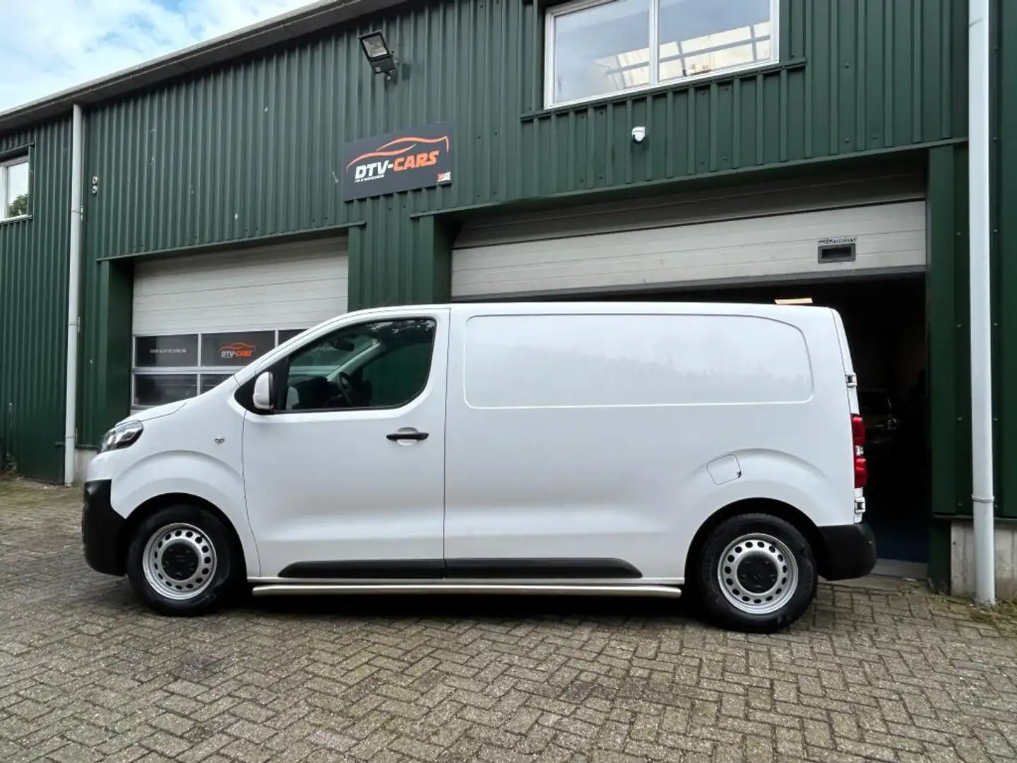 Citroen Jumpy 1.6 BlueHDI 95 Club M Airco Cruise Bianco - 2