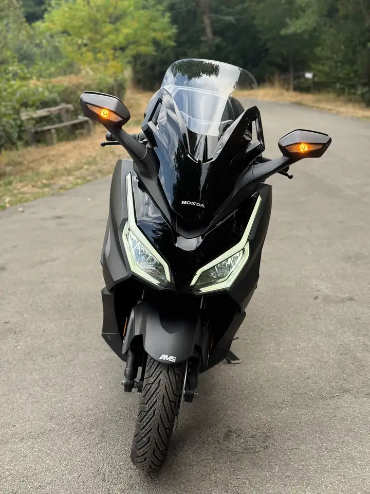 Honda Forza 350